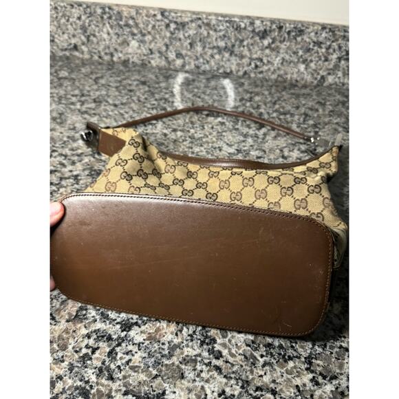 Gucci HOBO Bag - Picture 7 of 7